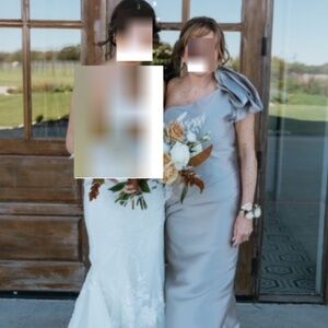 MOTHER OF THE BRIDE DRESS! BEAUTIFUL & EXCELLENT CONDITION!